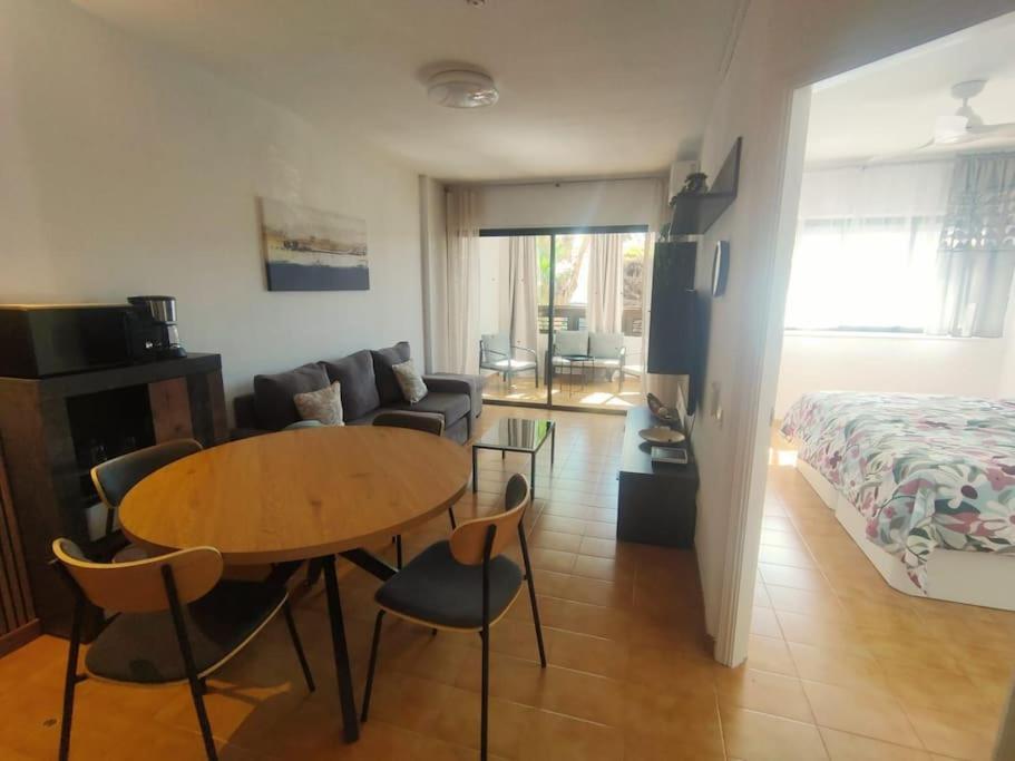 Step To Yumbo Appartement Maspalomas  Buitenkant foto